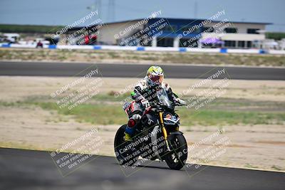 media/Apr-18-2025-TrackDaz (Fri) [[45f5874c44]]/B Group/Session 5 (Turns 5 and 6 - Inside)/